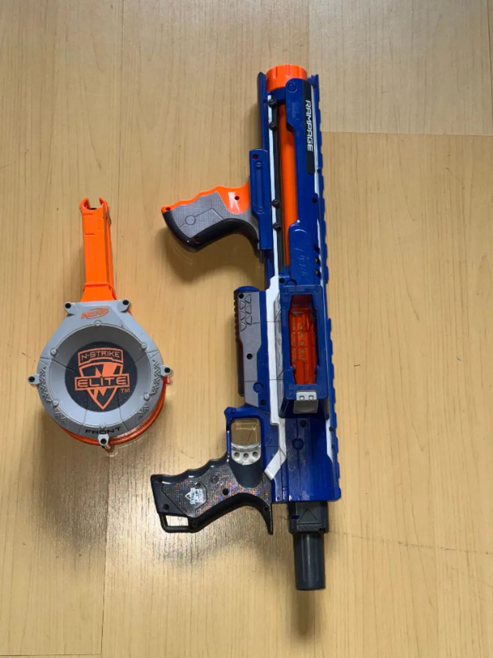 Nerf N-Strike Elite Rampage + Nerf de brinde (starwars
