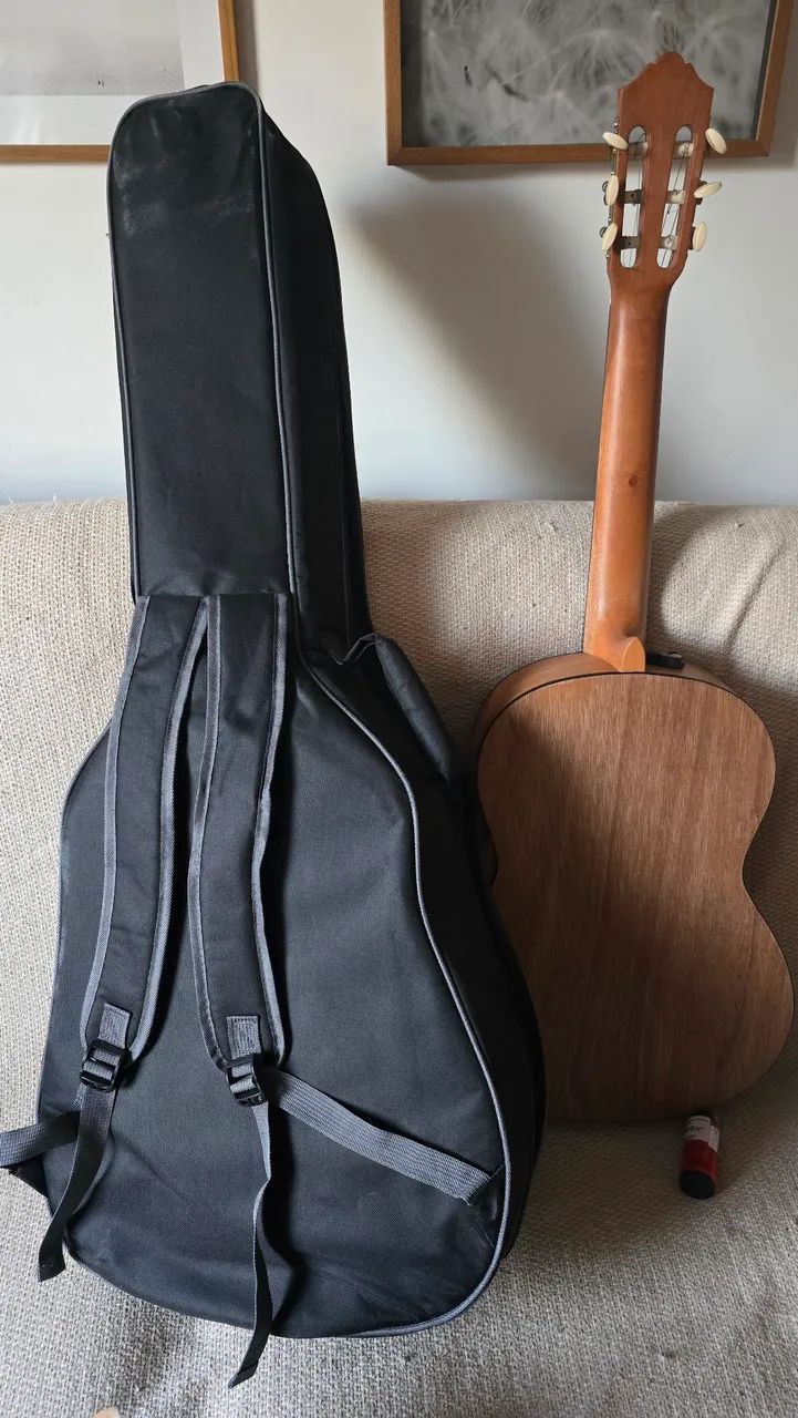 Violão Yamaha + acessórios - Foto 2