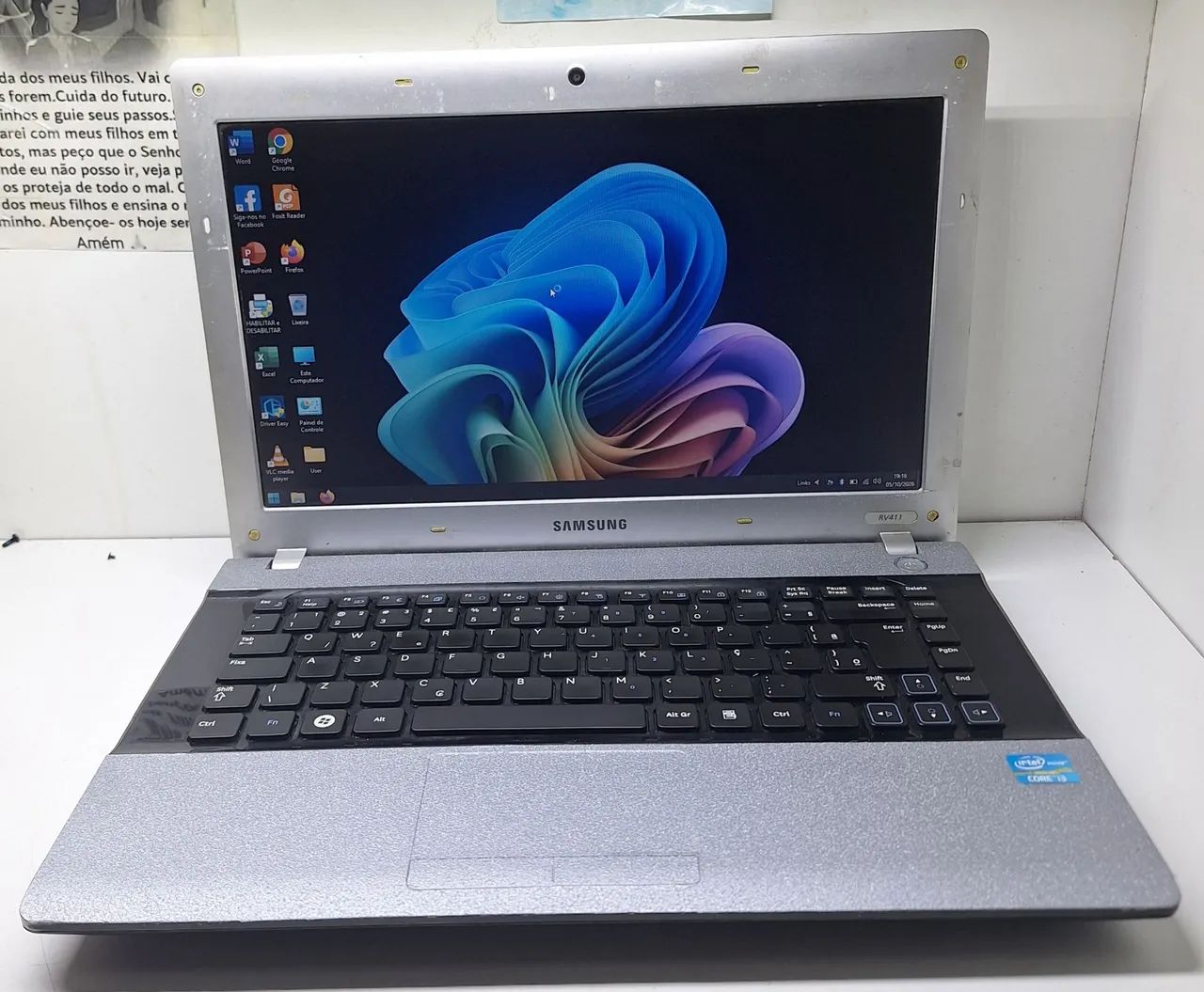 Notebook Intel core i3 4GB de memória ram Windows 10 64bits pronto para uso!!