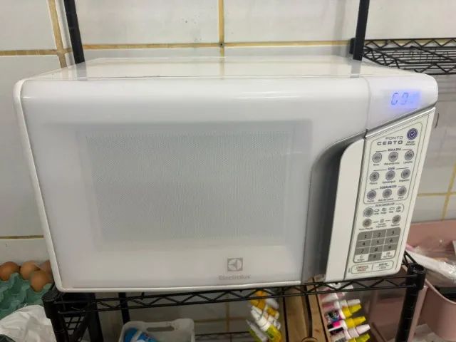 Micro-ondas Electrolux 31 Litros Branco 220V