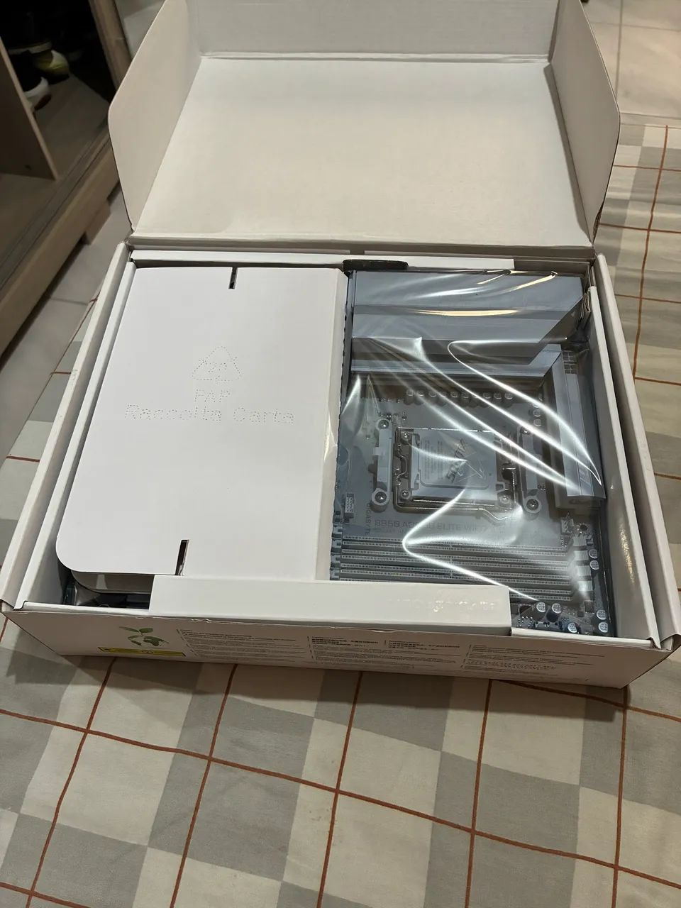 Placa-mãe B850 Aorus Elite Wifi7 ICE - Foto 2