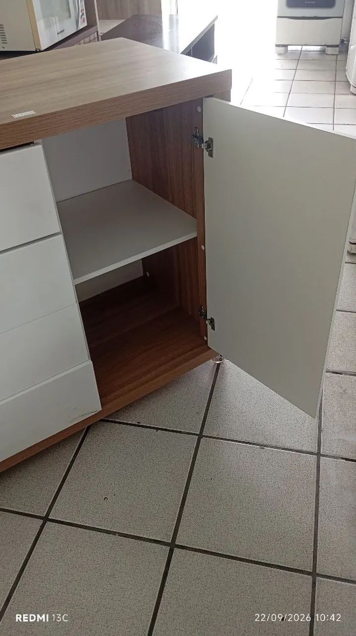 Vendo cômoda com rodinhas  - Foto 3