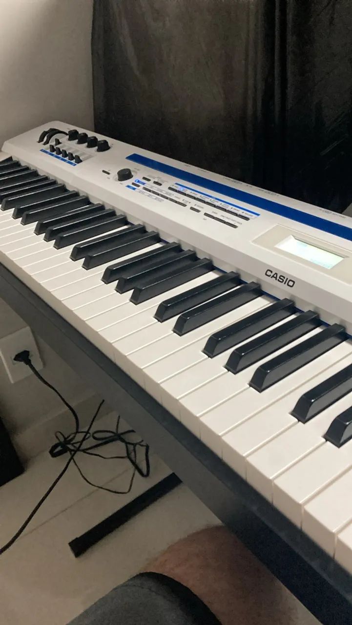 Teclado casio px5s