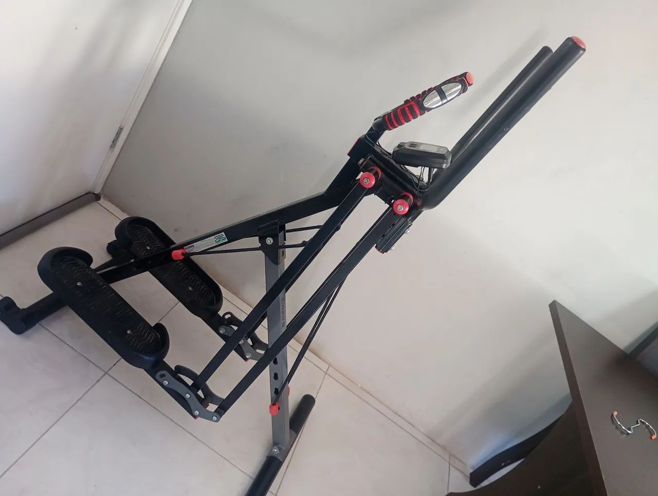 Vende se aparelho de ginástica 