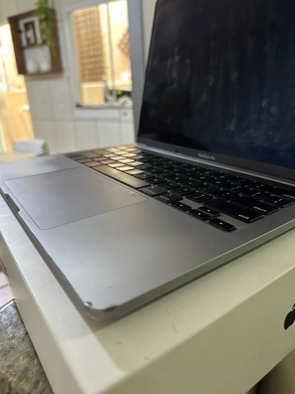 MacBook Pro 13? 2020 i5 | 16GB RAM | SSD 512GB | Detalhe