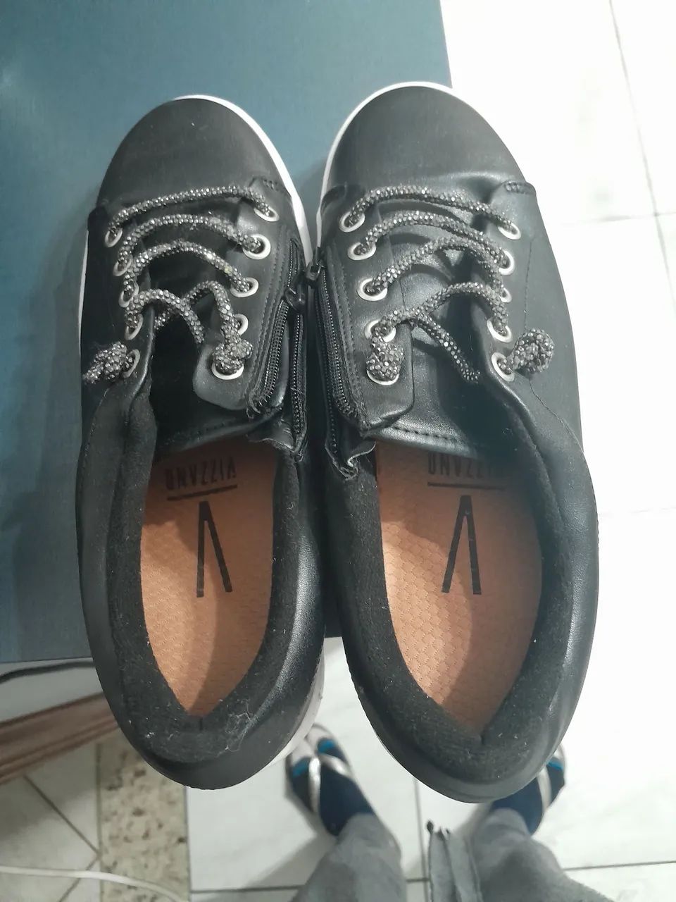 Tenis