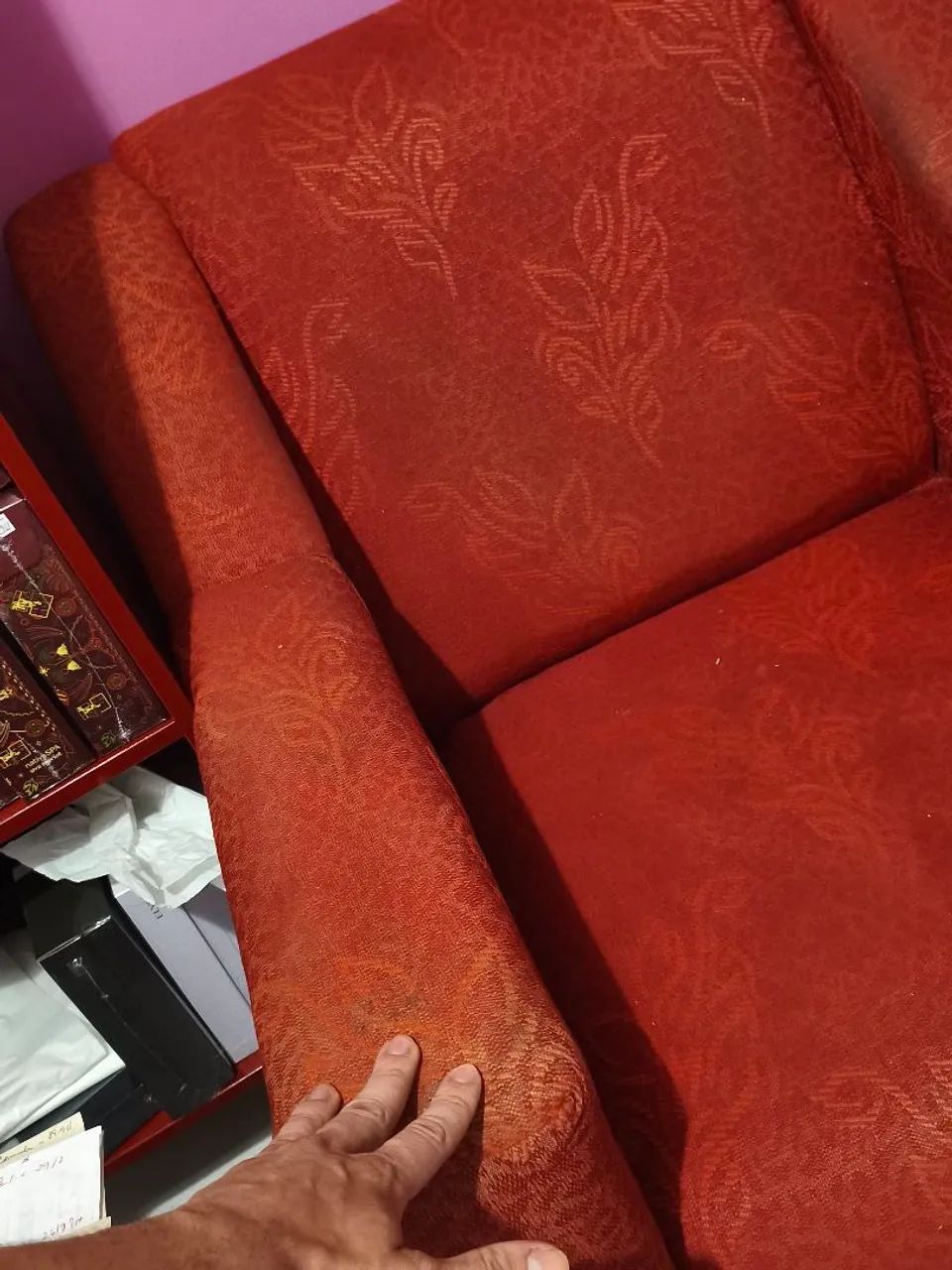 Sofá estofado Vermelho  - Foto 3
