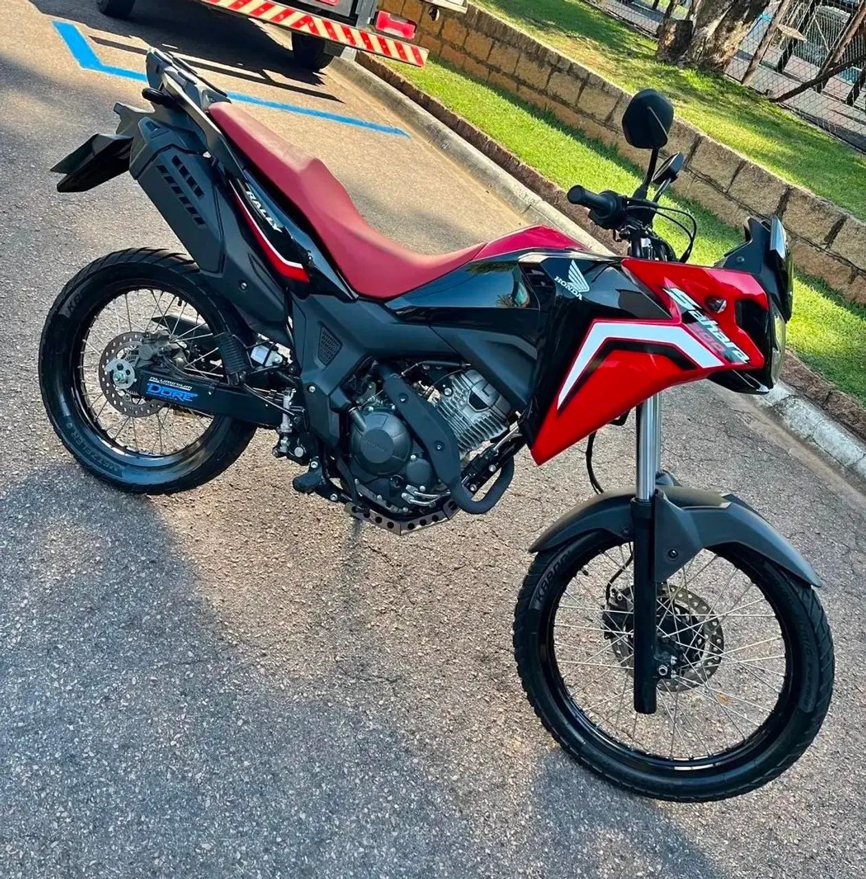 SAHARA 300 ABS  - Foto 3