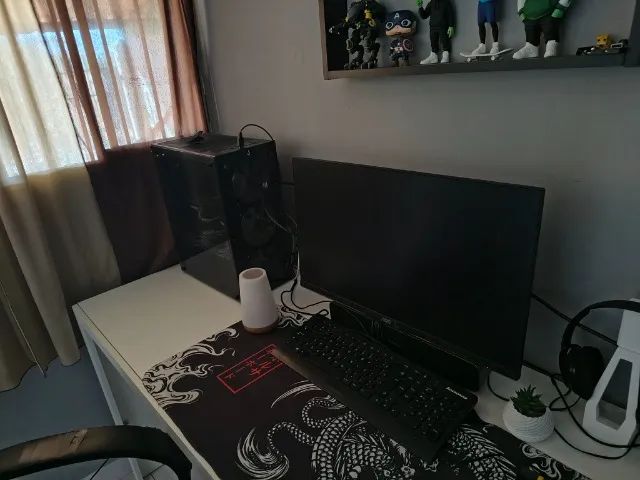 Monitor Gamer  AOC  IPS FHD 144hz - Foto 3