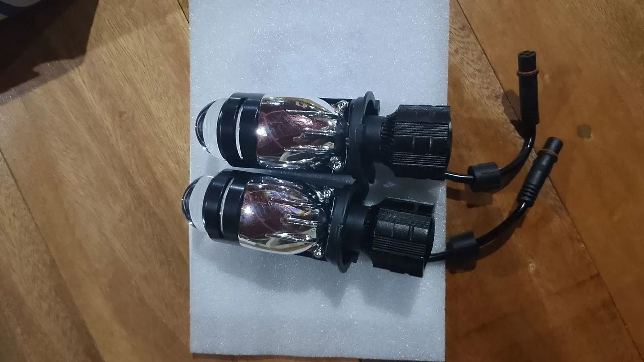 LED H4 mini projetor! - Foto 5