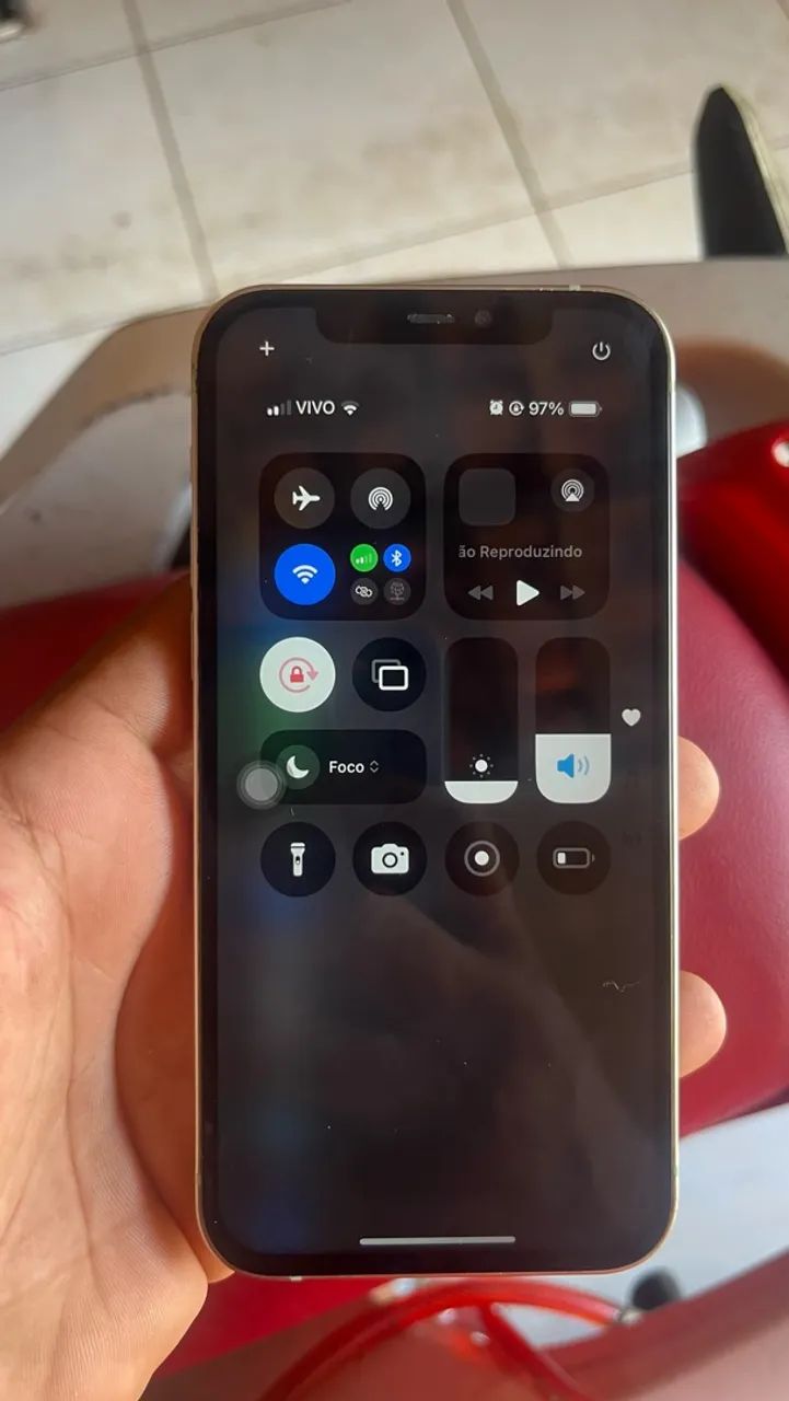 iPhone 12 64 gigas  - Foto 5