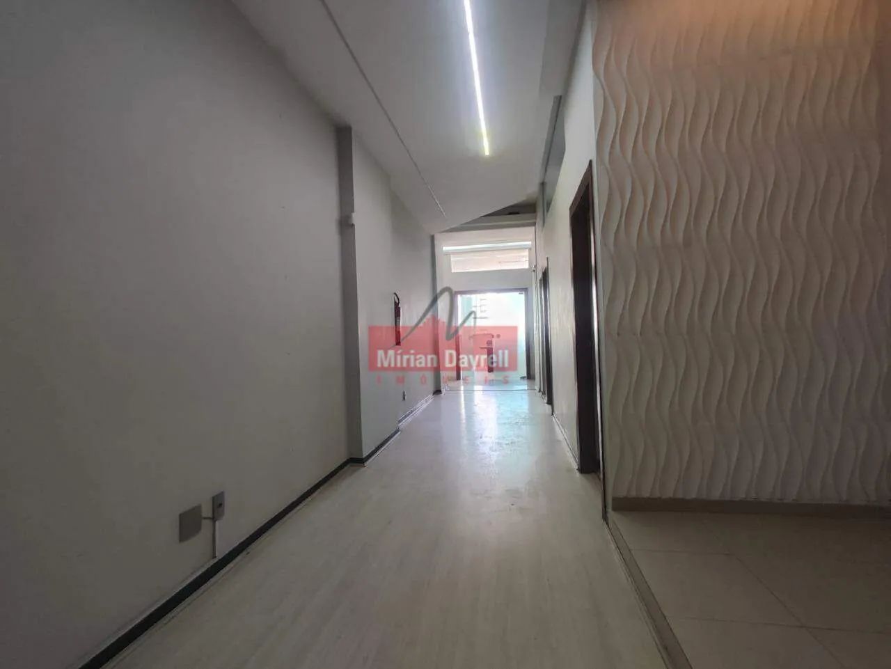 (74724) para aluguel - Sala com , no Centro - Foto 5