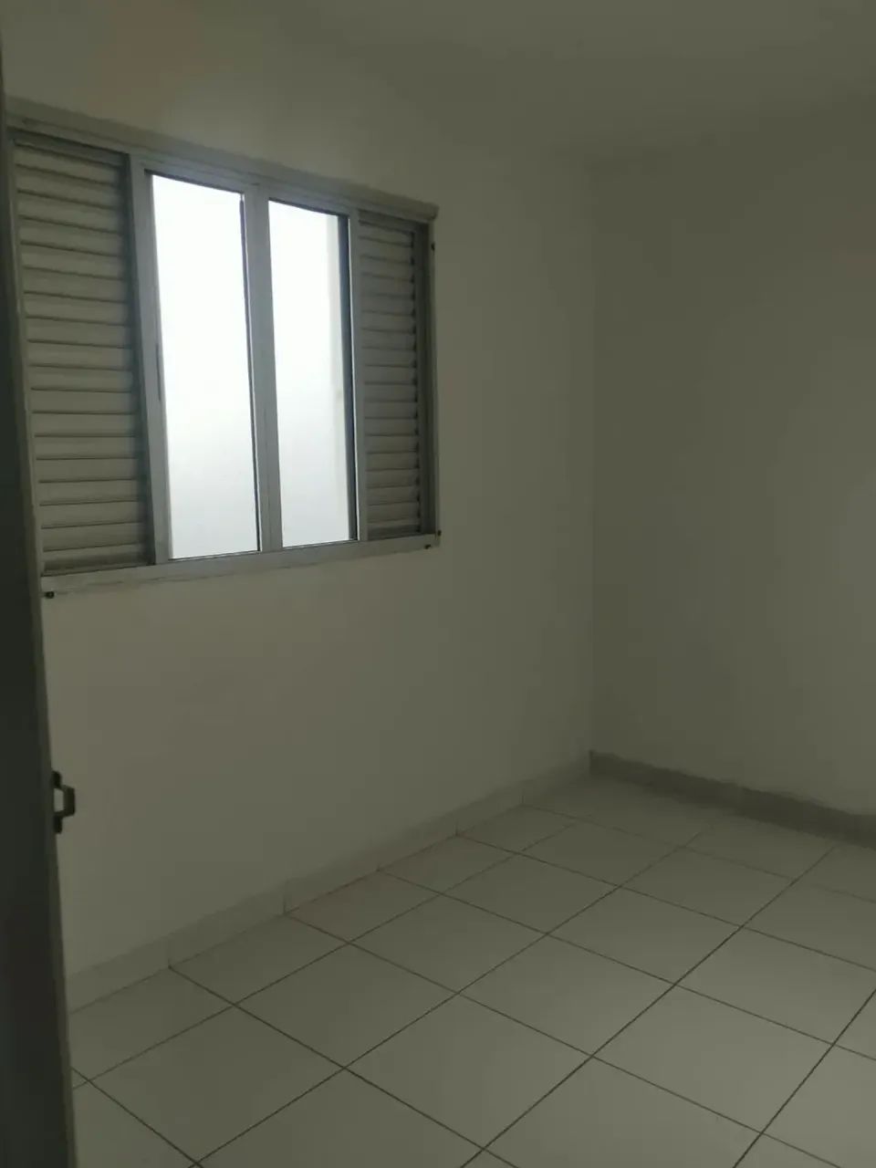 Imóvel para aluguel tem 55 metros quadrados com 2 quartos