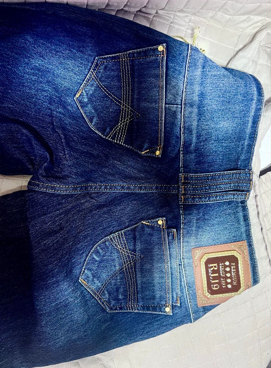 CALÇA RI19 NOVA NA ETIQUETA N 40.JEANS COM LYCRA. NUNCA USADA  - Foto 2