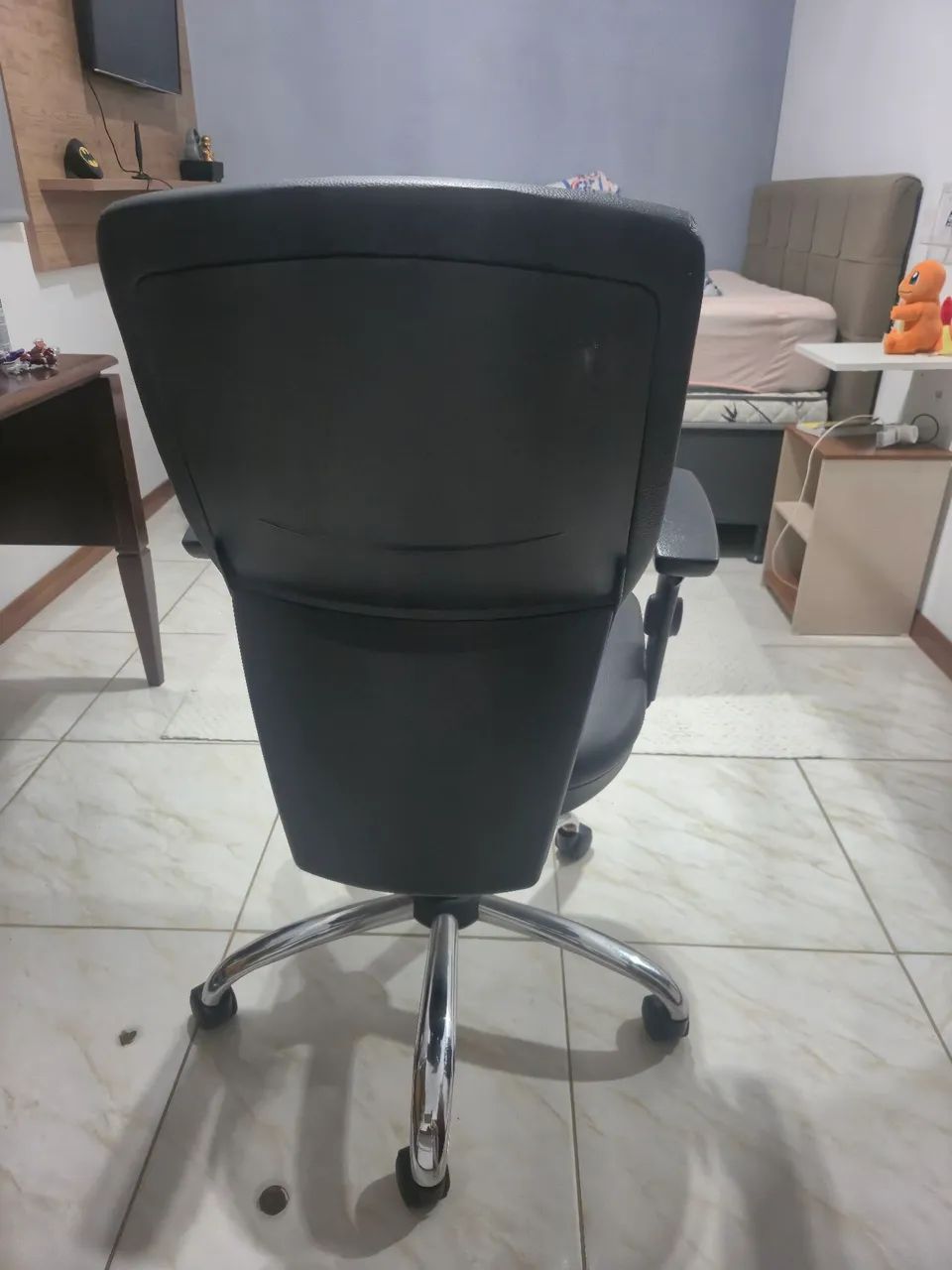 Cadeira escritório  - Foto 5