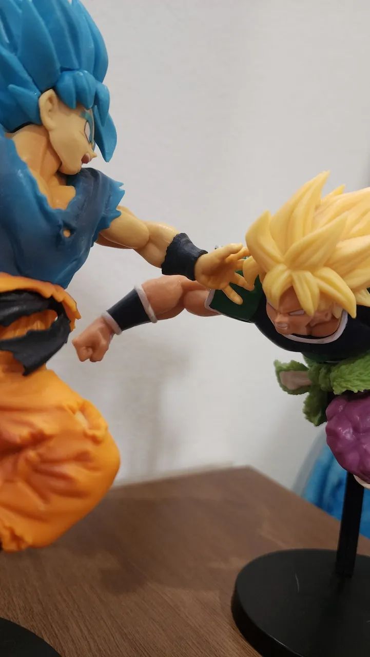DRAGON BALL SUPER - GOKU VS BROLY - Foto 2