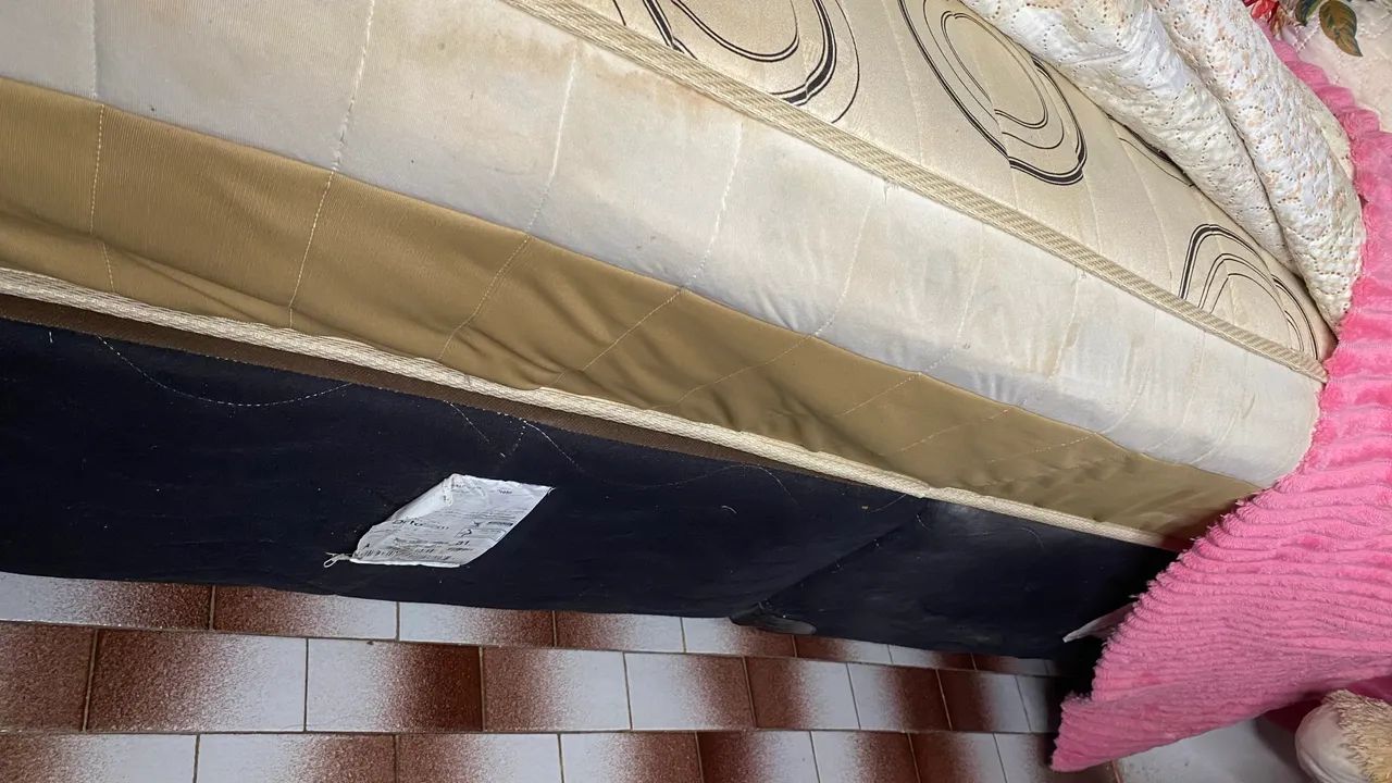 Cama queen em ótimo estado!! - Foto 2