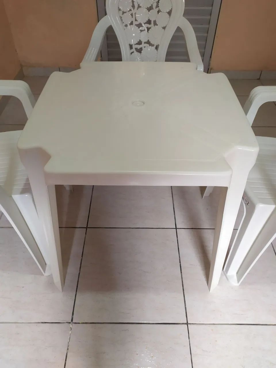 Mesa e Cadeiras  - Foto 4