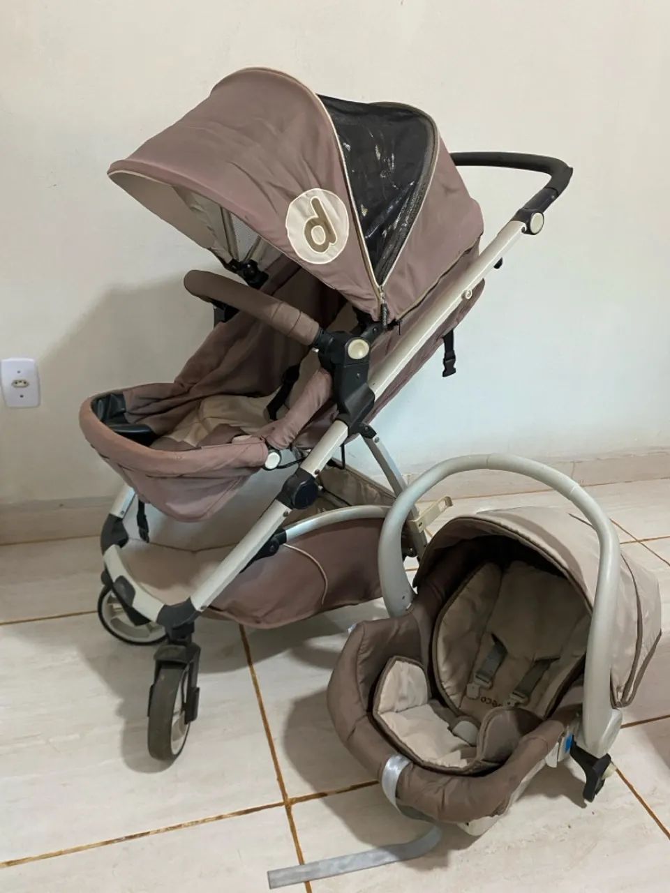 Carrinho de Bebê + Bebê Conforto | Conjunto Completo