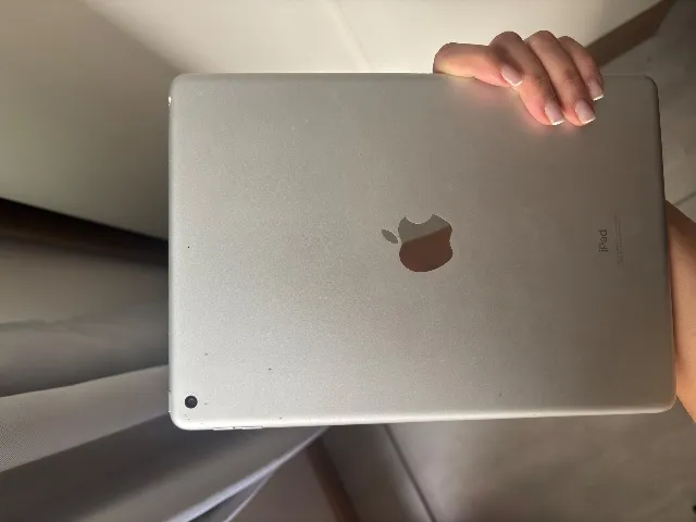 iPad 11 (A16) 128GB Silver Novo lacrado | Disponível à pronta