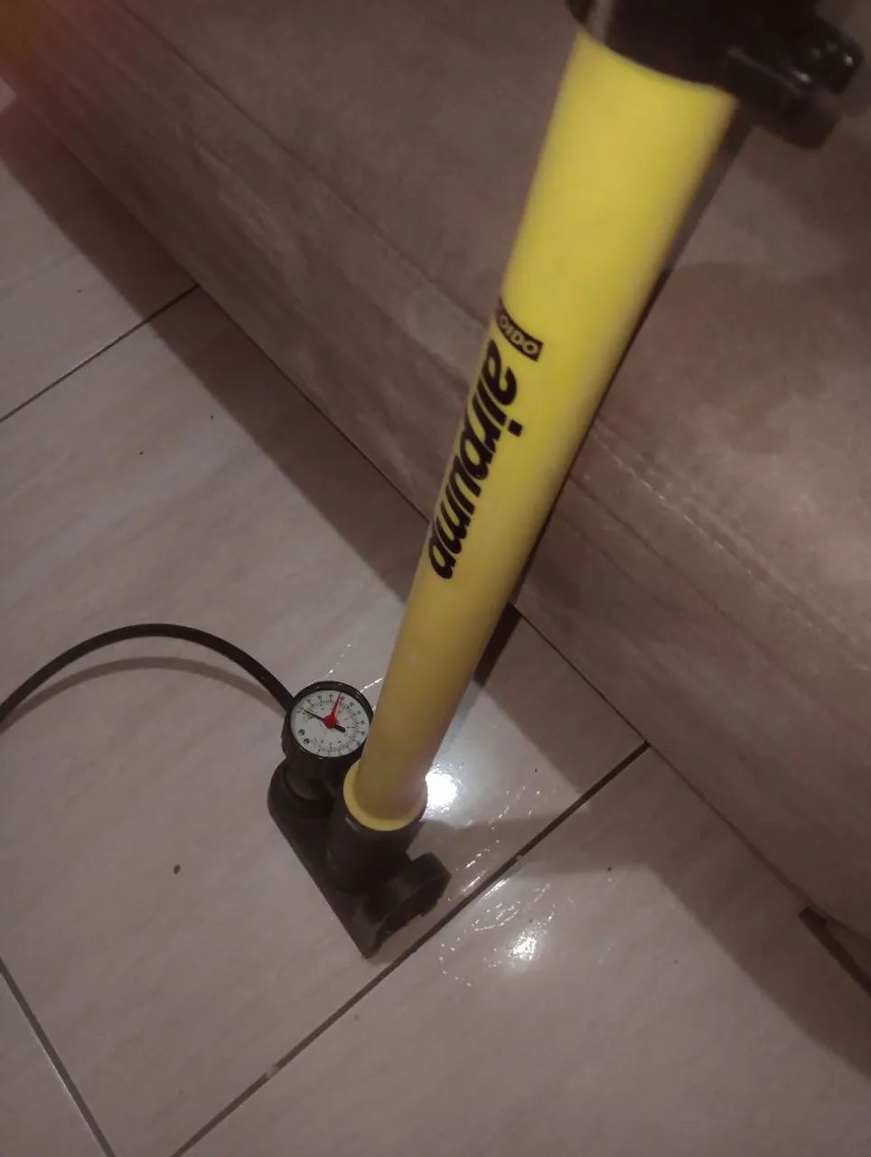 Bomba de ar para bicicleta  - Foto 2