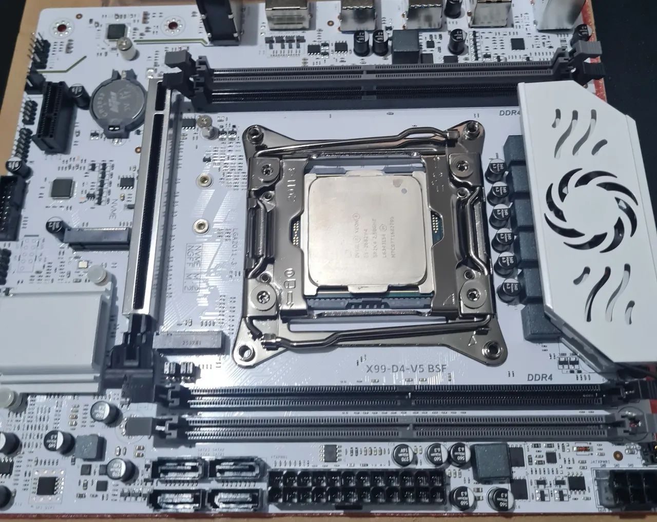 Xeon 2682v4 + Módulo de TPM 2.0