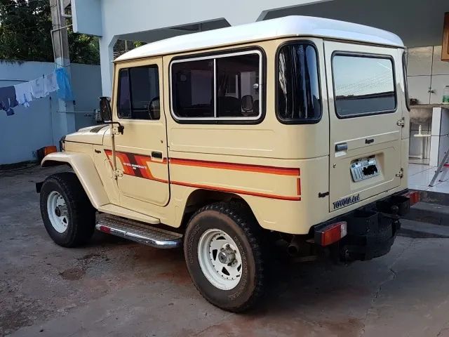 Toyota Band.Jipe Band.Jipe Cap.de Aço Chas. Curto Diesel 1991