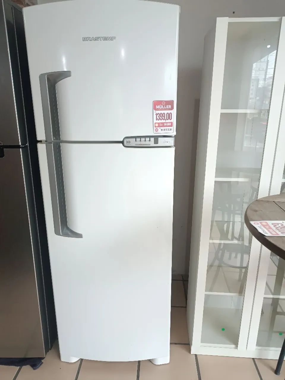 Geladeira Bratemp 375 Litros
