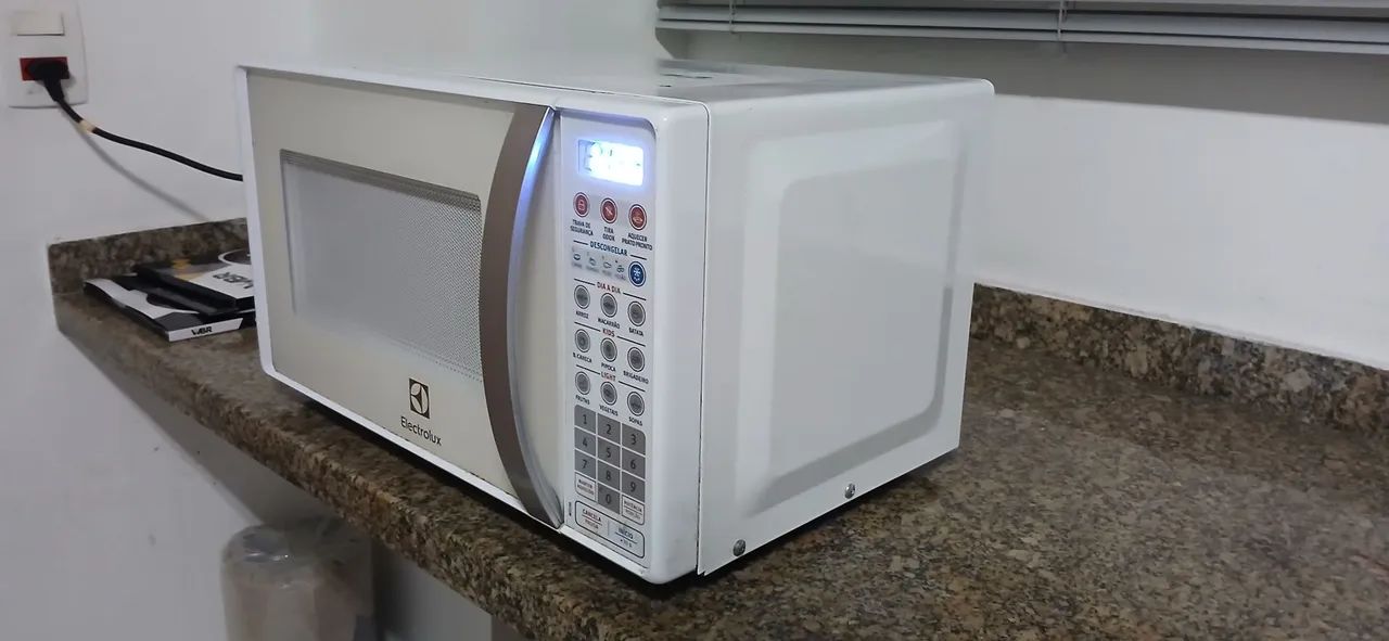 Microondas electrolux 20litros  - Foto 3
