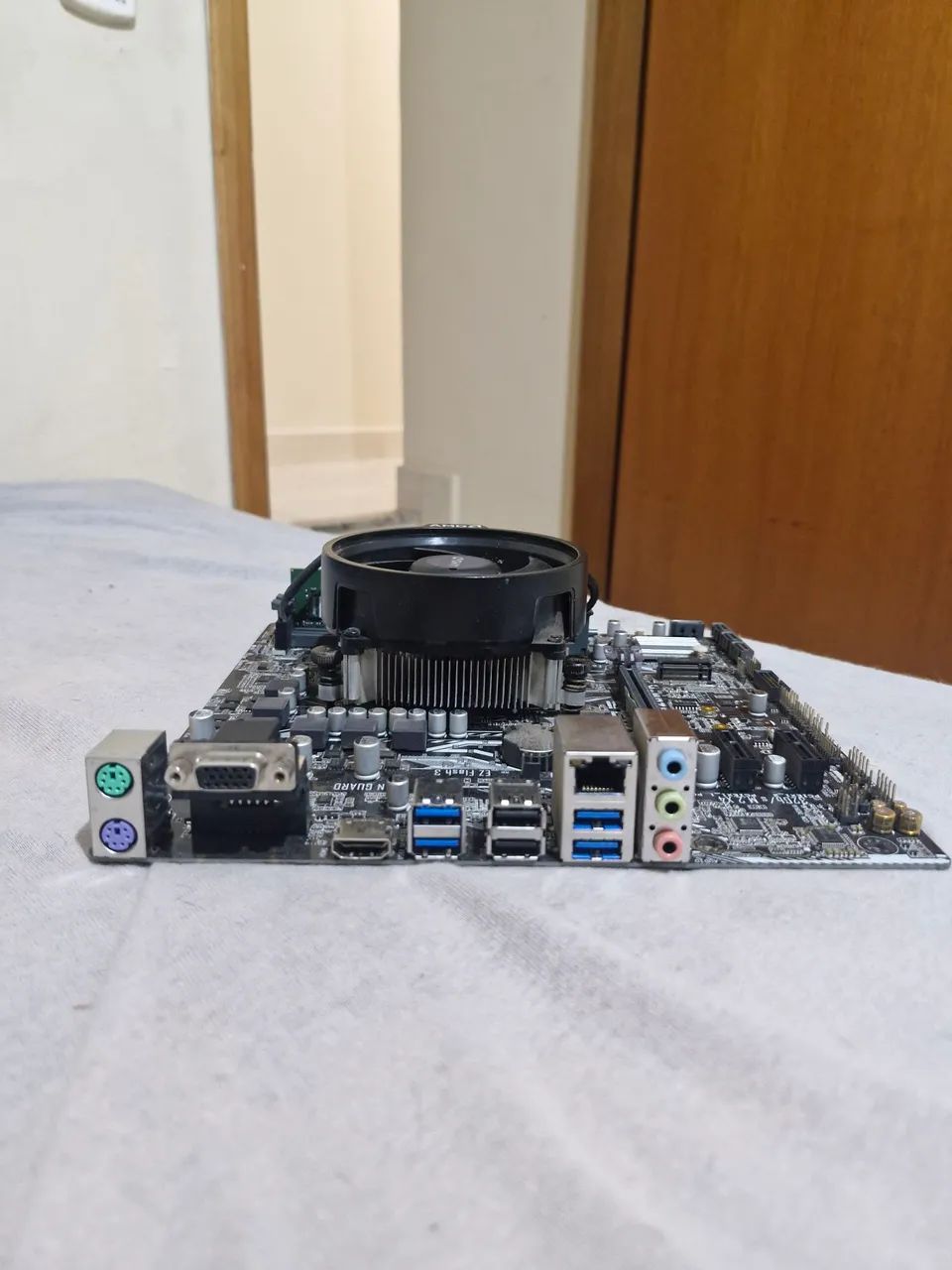 Placa mãe A320M-K + Ryzen 5 2400 - Foto 2