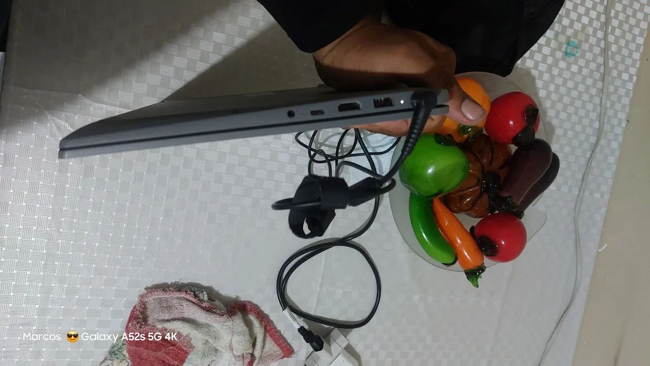 Vendo Notebook Lenovo Único Dono. Para maiores Informações WhatsApp * 