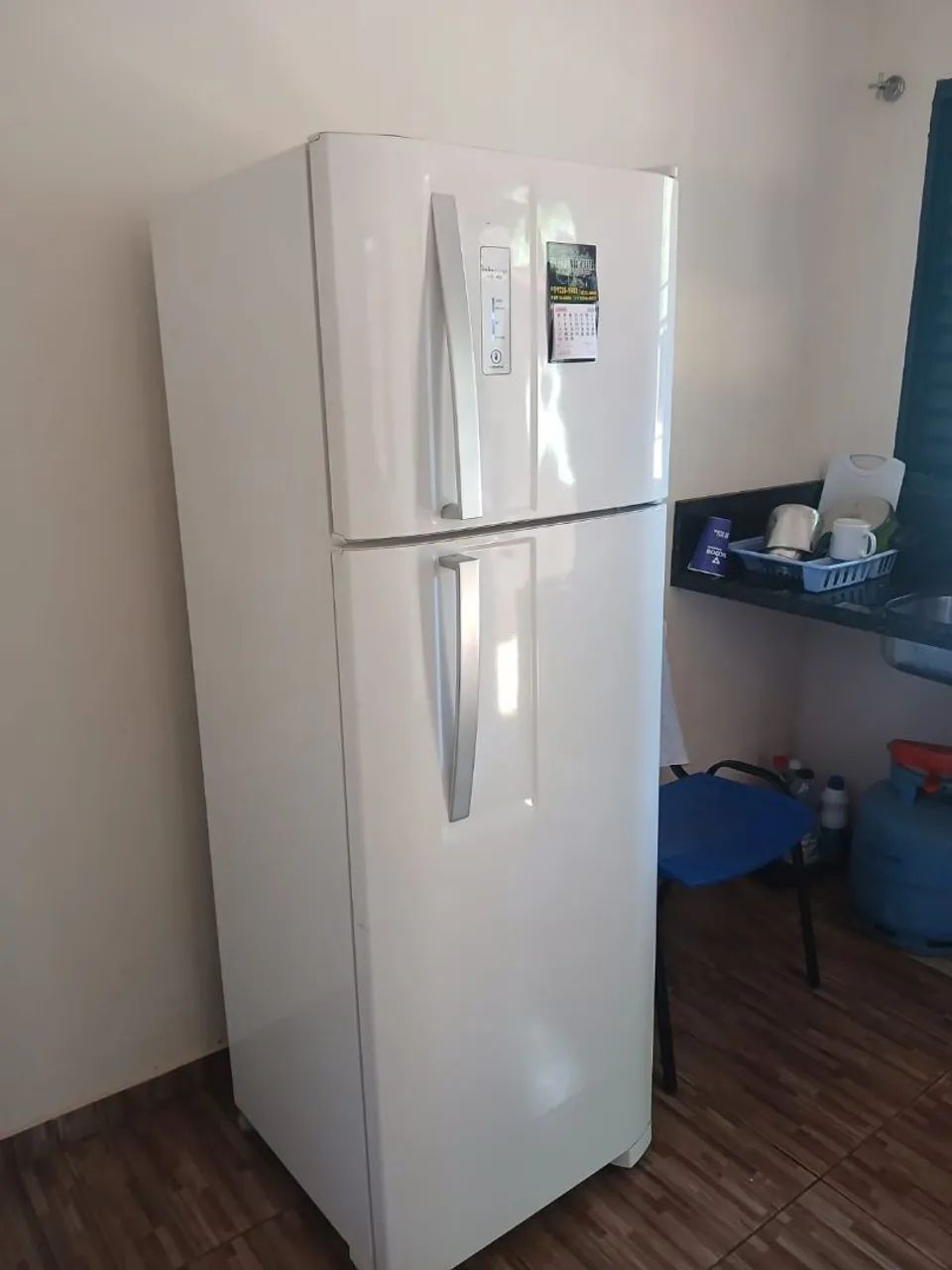 VENDE SE GELADEIRA 