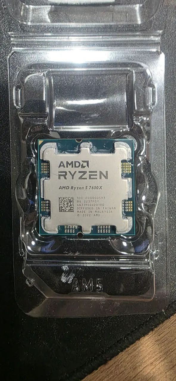 RYZEN 5 7600X