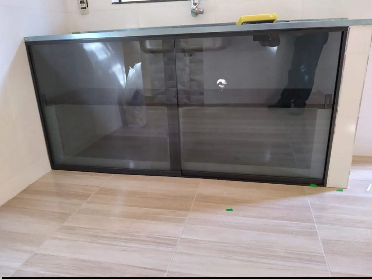 ? Fechamento de pia em vidro.  - Foto 2