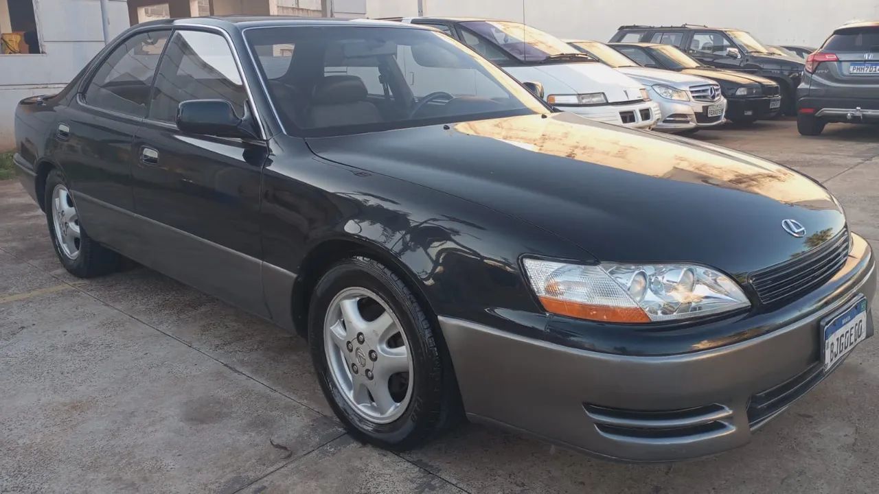 Lexus ES-300 3, foto 6 de 20