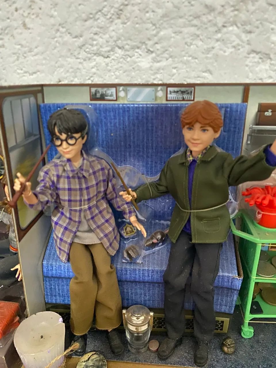 BONECOS RONY E HARRY - PLAYSET HOGWARTS - Foto 2