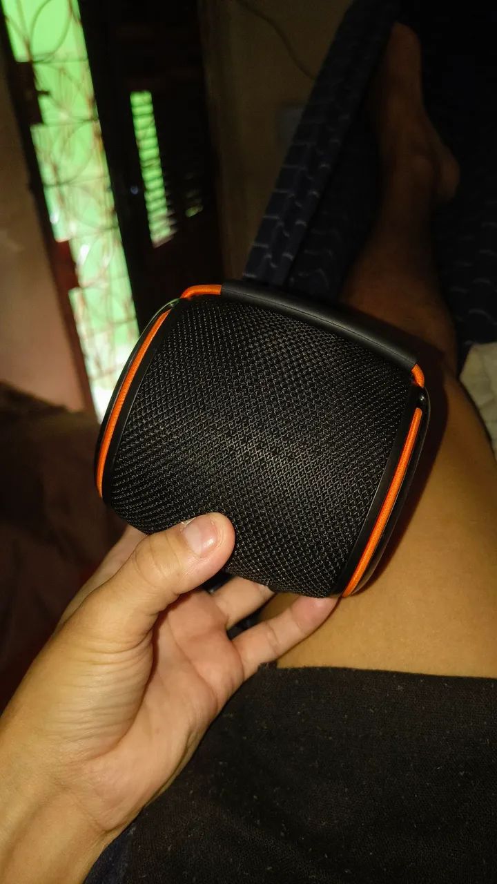 Vendo caixinha de som Ol Gold  - Foto 2