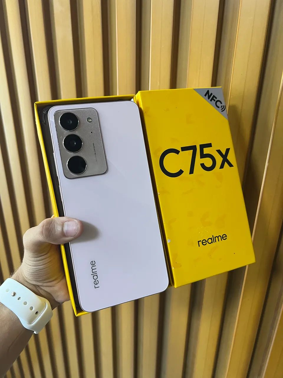 Realme C75x 256GB/8+16RAM