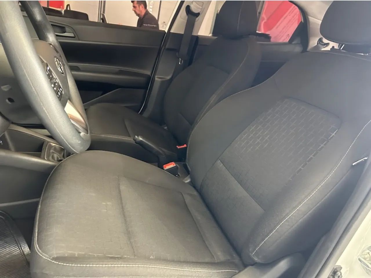 Hyundai HB20 Comfort Plus 1.0 Flex 12V Mec., foto 8 de 16