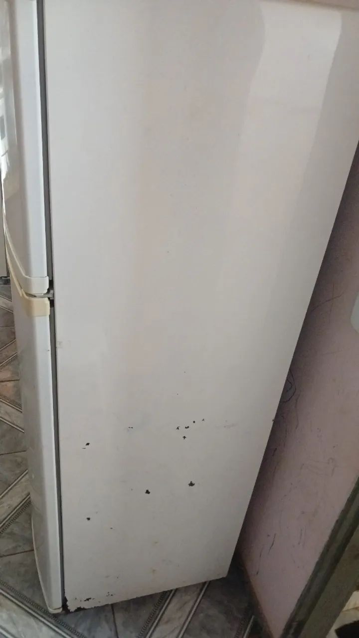 Geladeira com defeito  - Foto 2