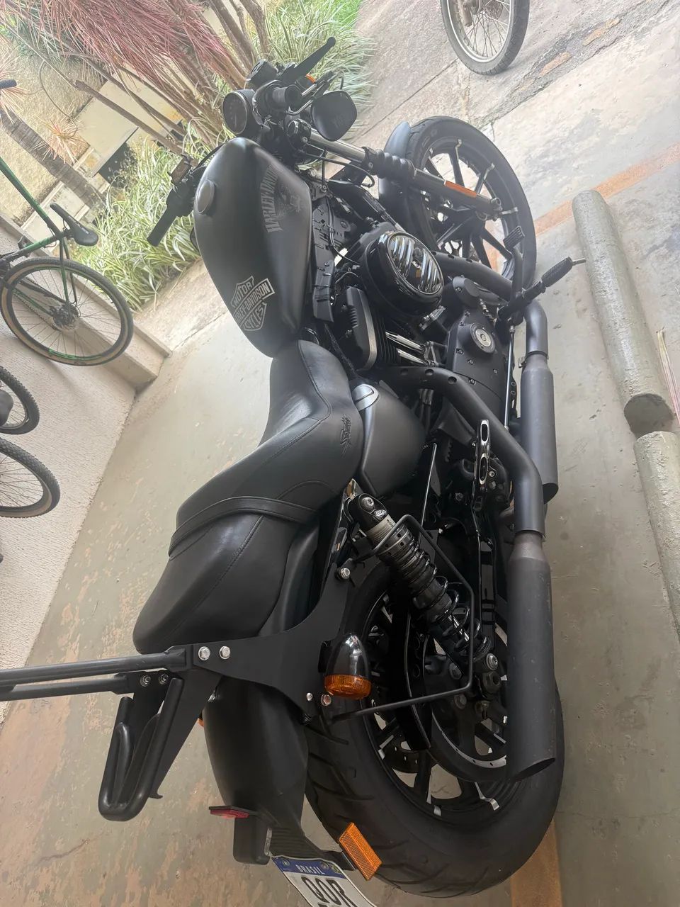 Iron 883