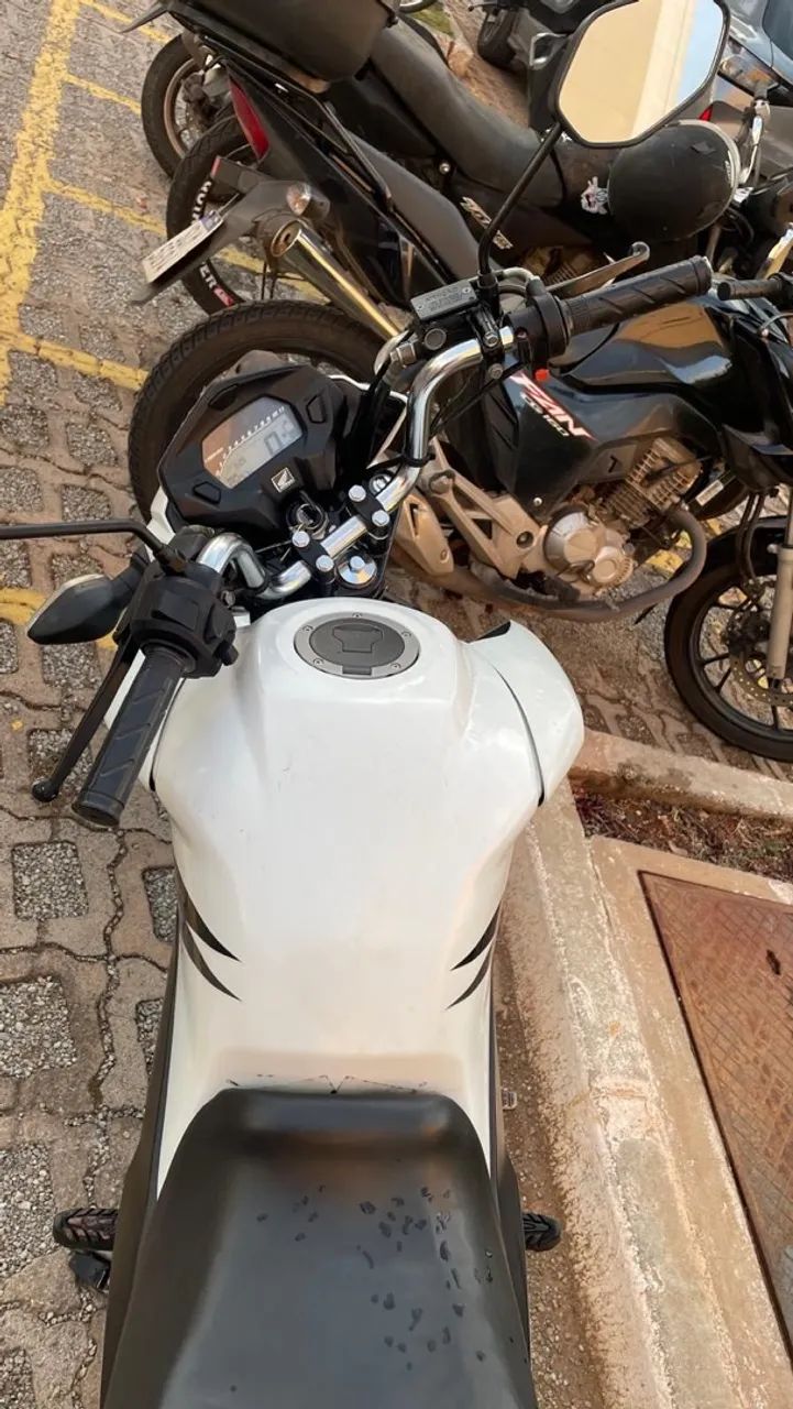 Vendo titan 160 