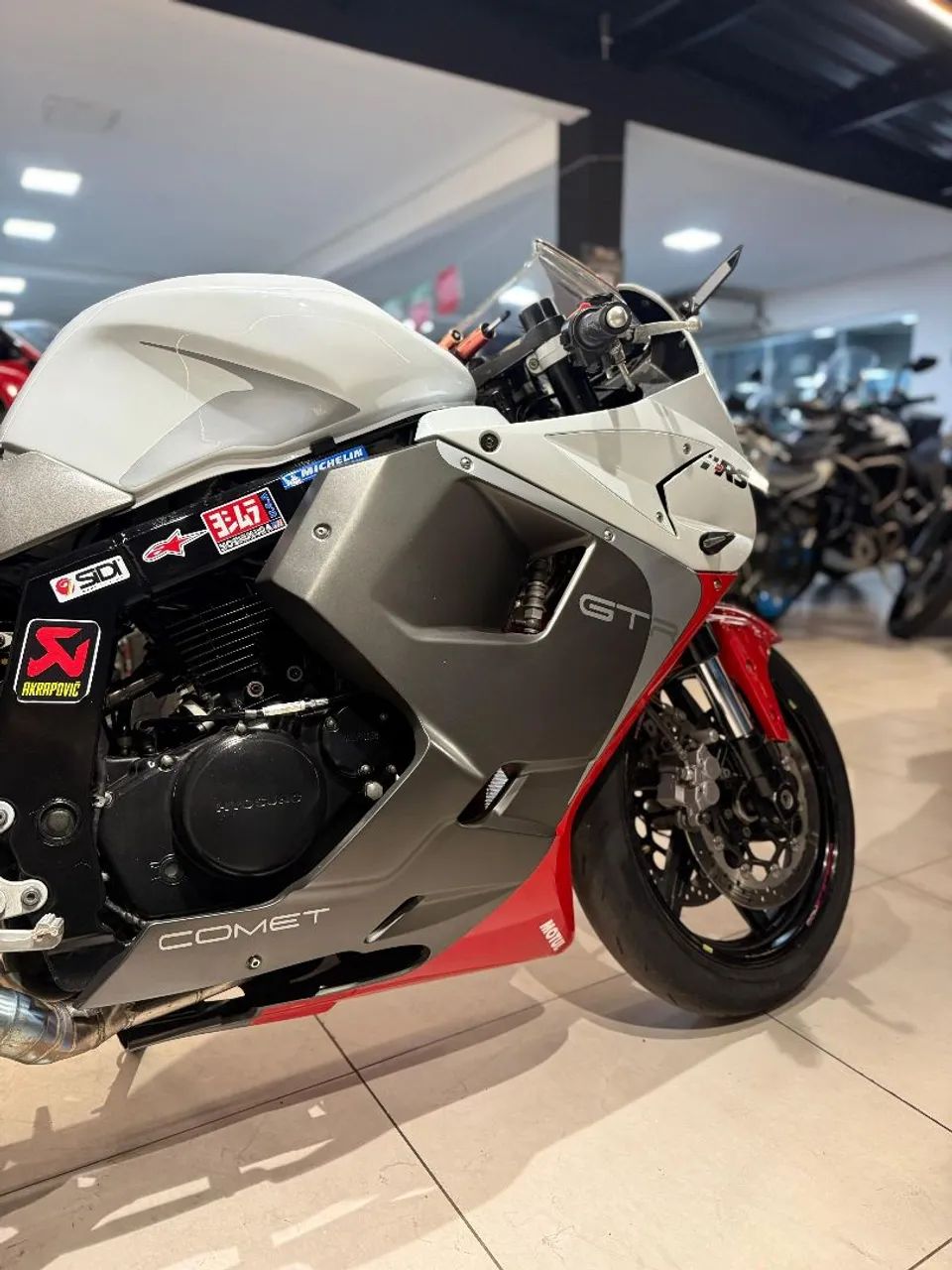 comet 250 gtr - Foto 3