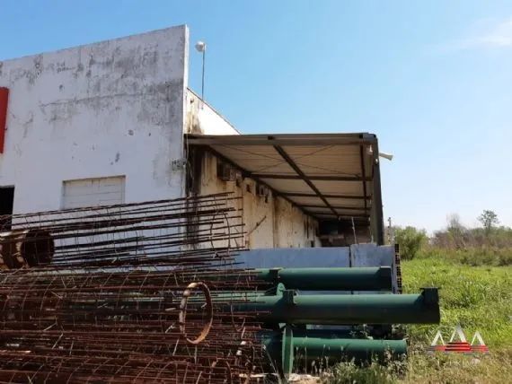 Barracao à avenda na Avenida Fernando Correa em Cuiabá MT - Foto 4