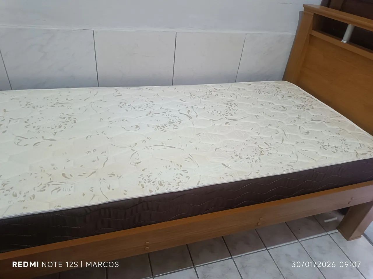 Cama de solteiro e colchão  - Foto 2