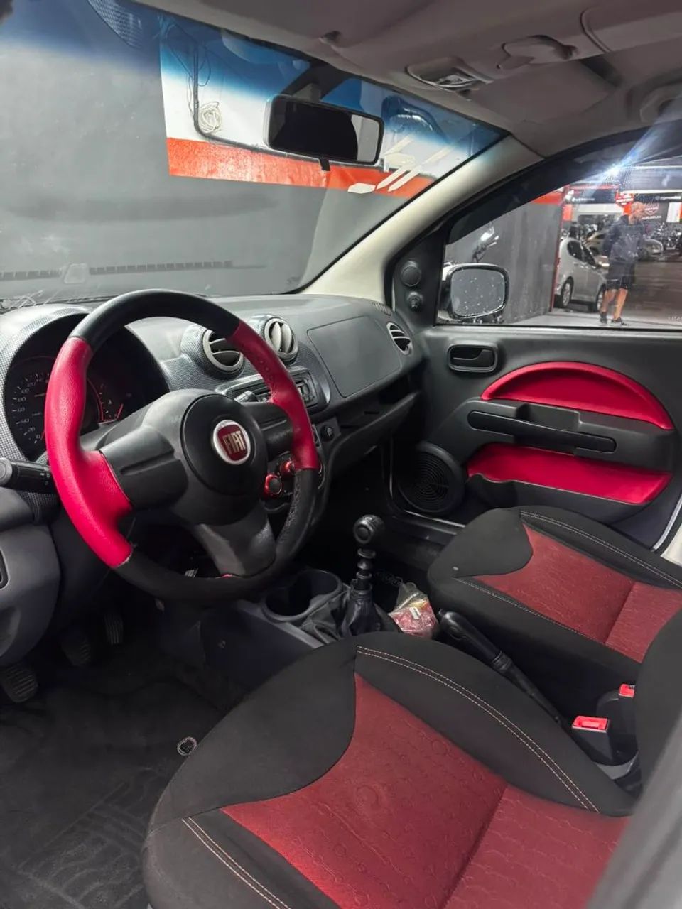 Fiat Uno Sporting 1.4 EVO Fire Flex 8V 4P 2012 - Foto 5