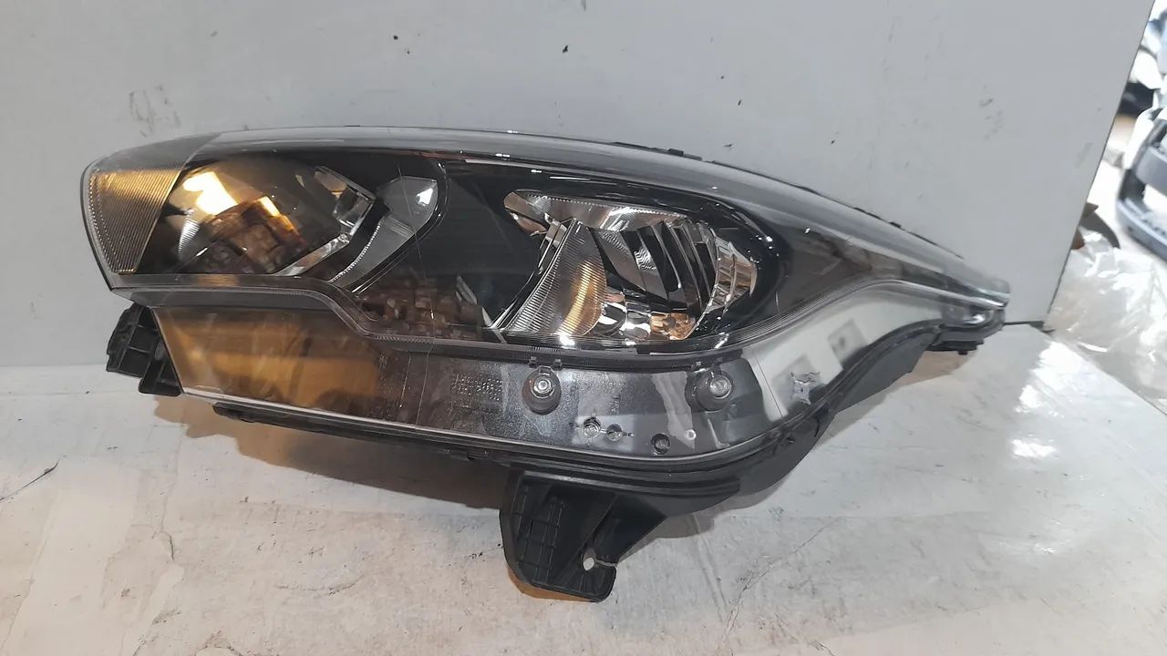 Farol Esquerdo Argo 2017 2018 2019 2020 Sem Led - Original  - Foto 2