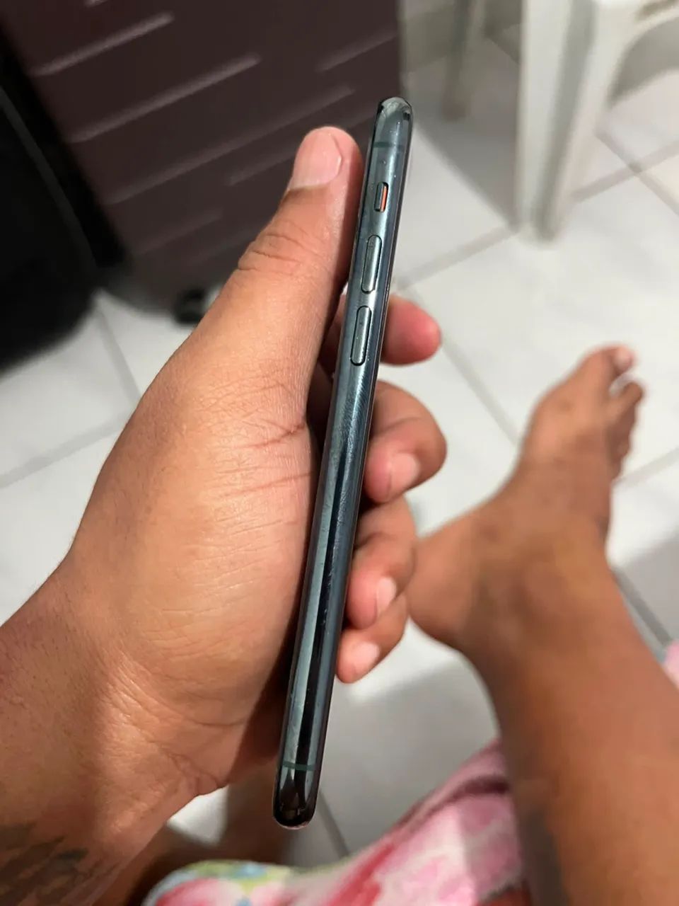 Troco iPhone 11 Pro todo original - Foto 4