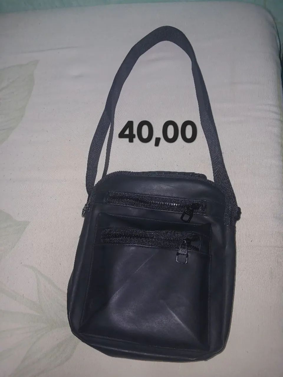 Vende-se uma bolsa pochete  - Foto 4