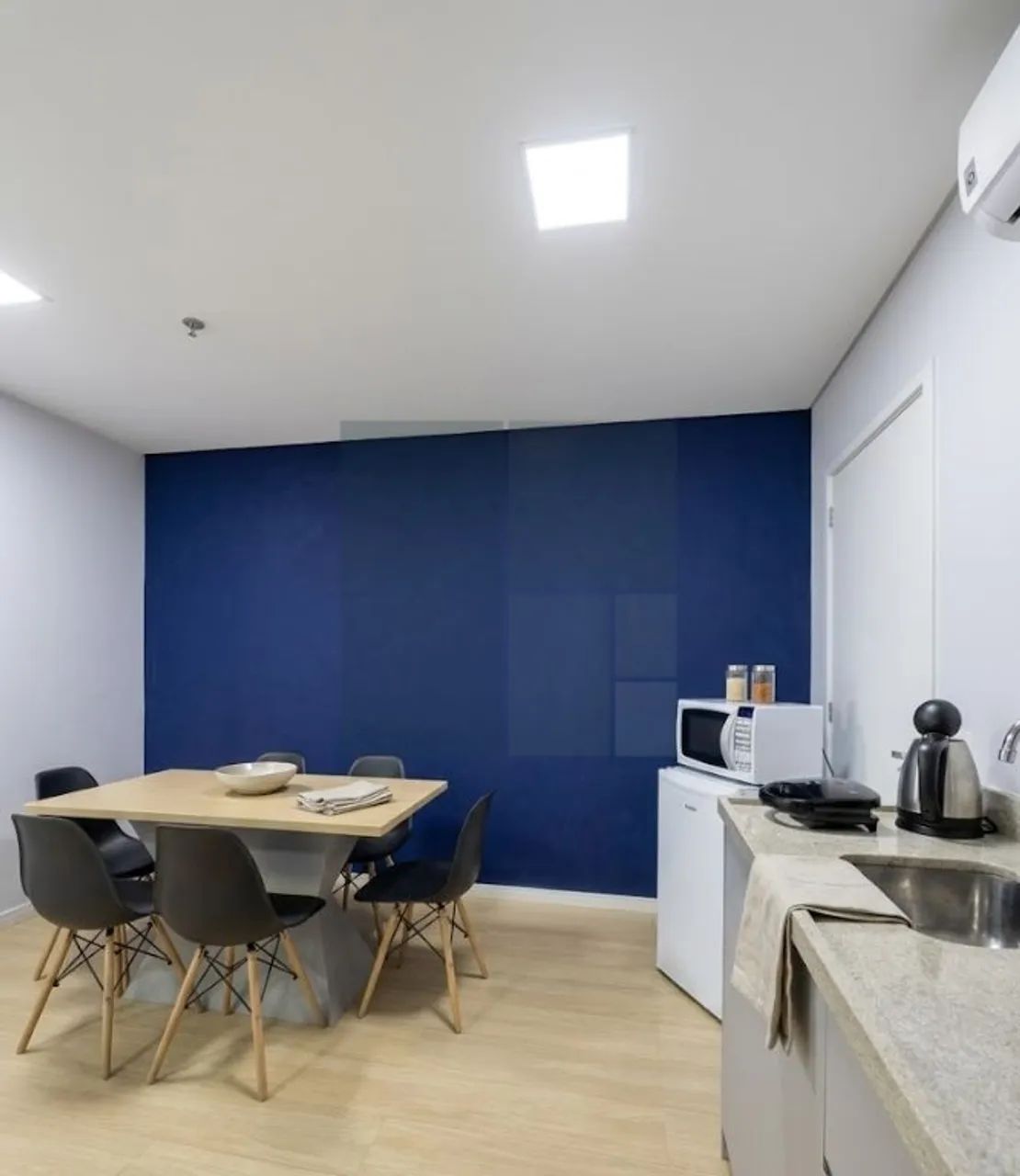 Sala Comercial de 80 m² com 2 Vagas para Locação no Condomínio Praça Pamplona - Foto 3
